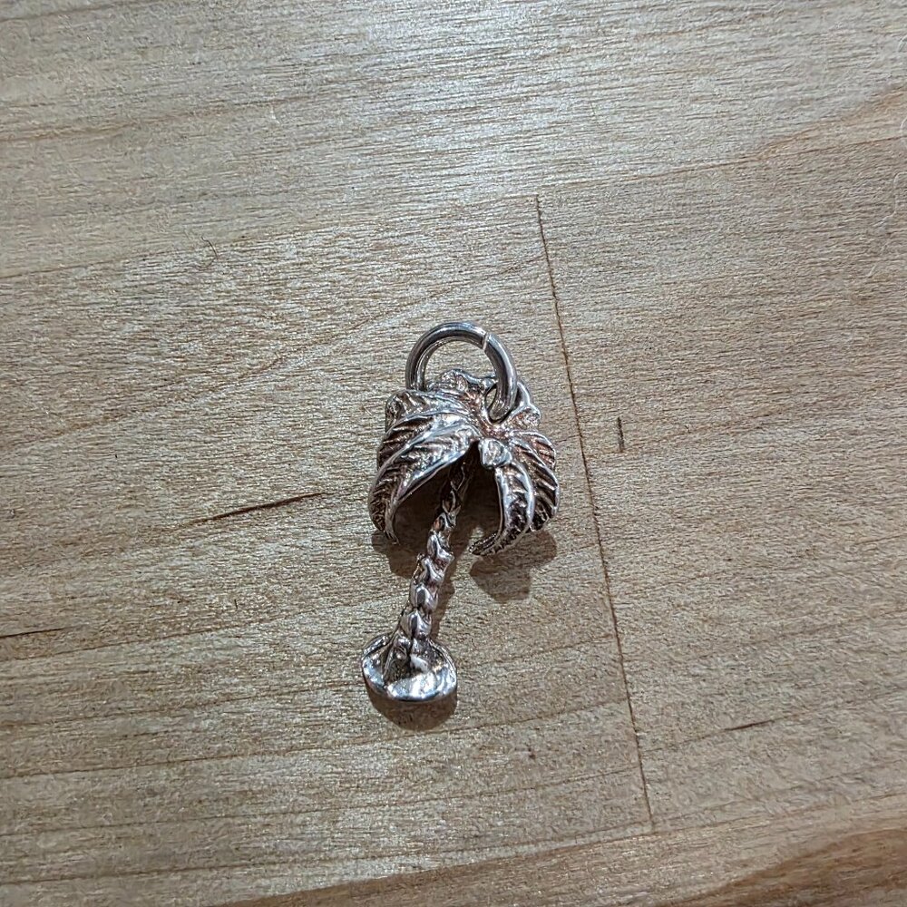 Vintage sterling silver tropical palm tree pendant charm